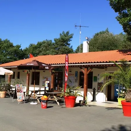 مكان تخييم M.Home Acces P006 2Chbr/5Pers La Boissiere-de-Montaigu